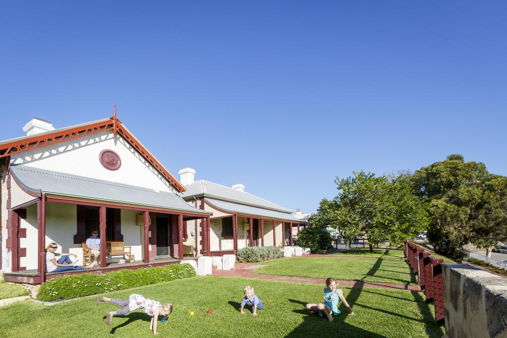 Fremantle Colonial Cottages Perth Exterior photo